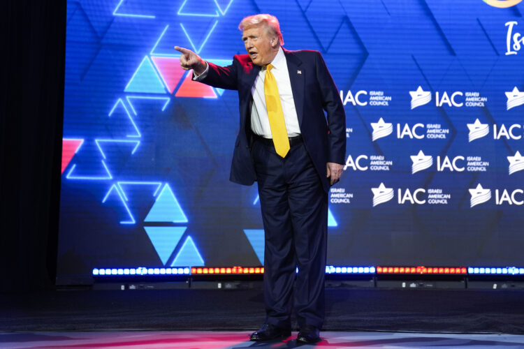 Trump Says If He Loses, 2024 Presidential Bid Will Likely Be His Last ...